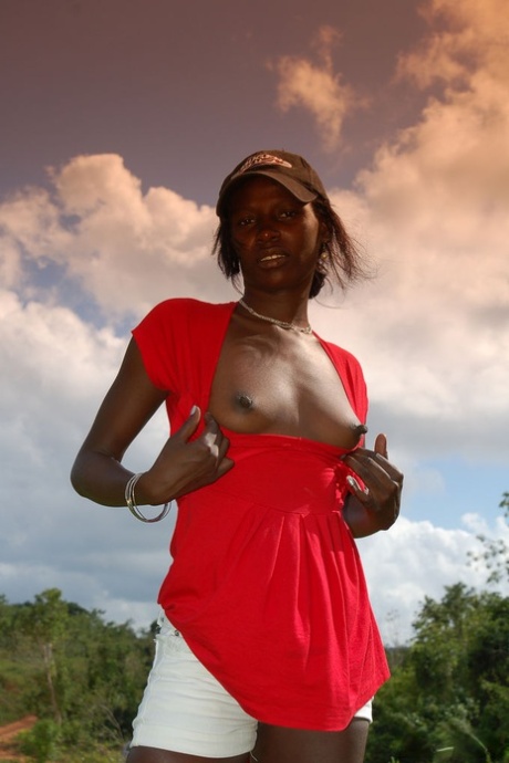 African Accidentally hot sexy image