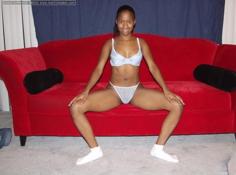 African Kayla Jade free naked images
