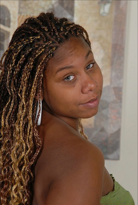Black Yvette beautiful naked images