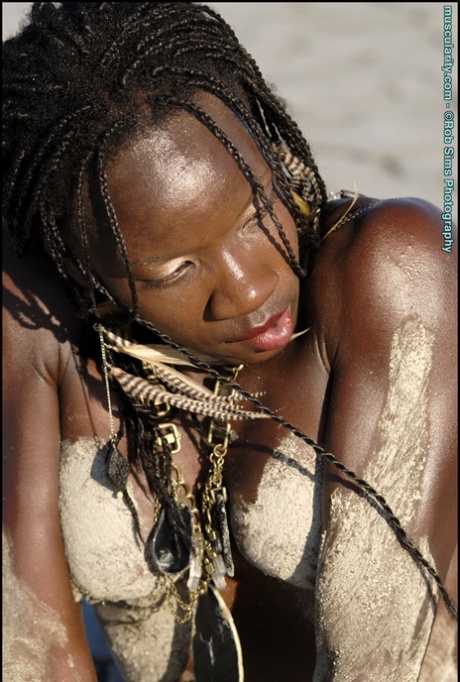 African Ifeelmyself art nude pics