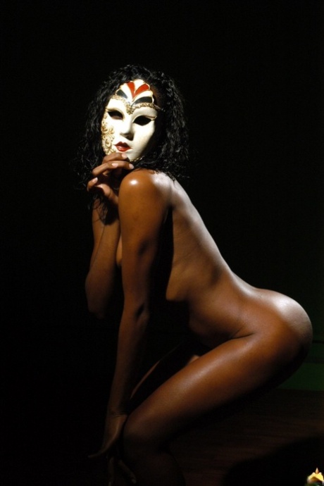 Brazzilian Mysti hot naked image