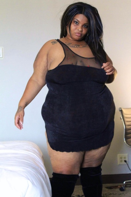 Latina Bbw Boots sexy nudes pic