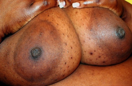 Brazzilian Français(E) Amateur sexy nude pictures