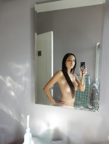 Latina Teen Hairy 18+ naked images