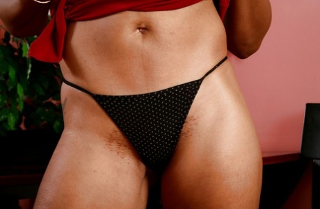 Latina Linn Karter beautiful nude image