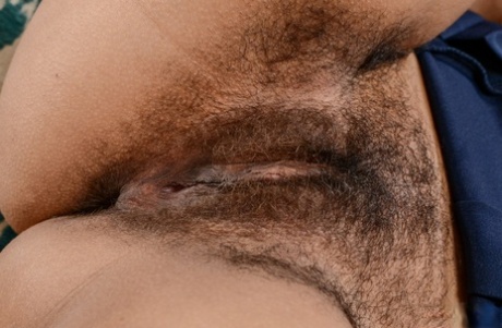 Brazzilian Julie Cash Anal art nude photos