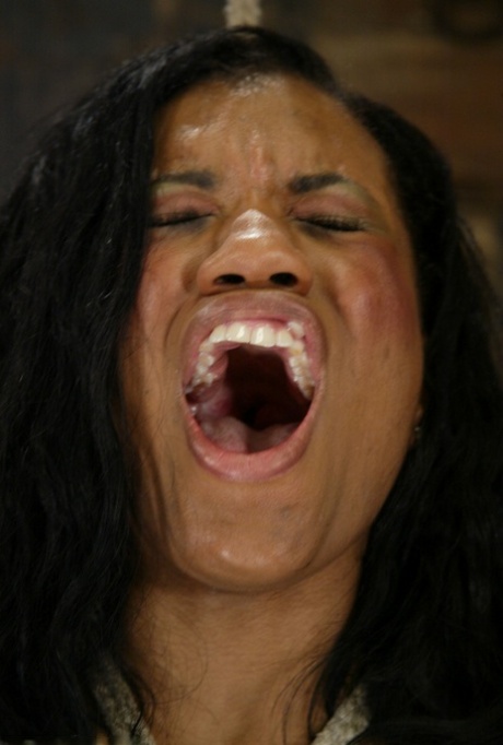 Black Amazing Deepthroat beautiful porn picture