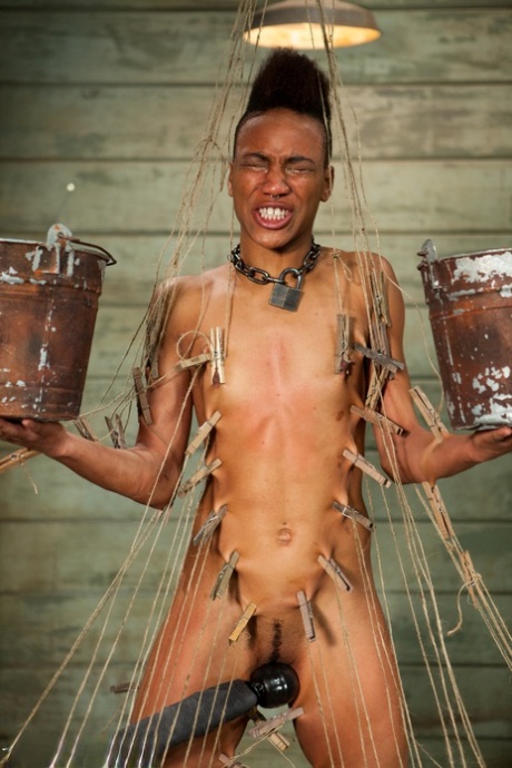 Brazzilian Granny Suck hot nude pic