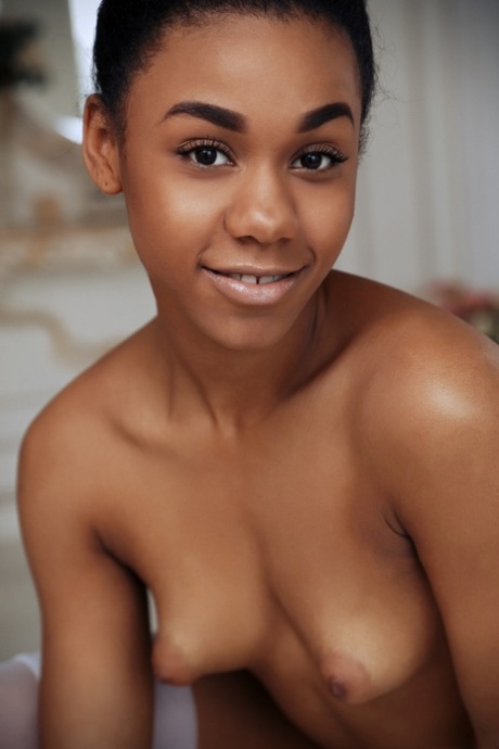 African Skin Diamond Femdom naked picture