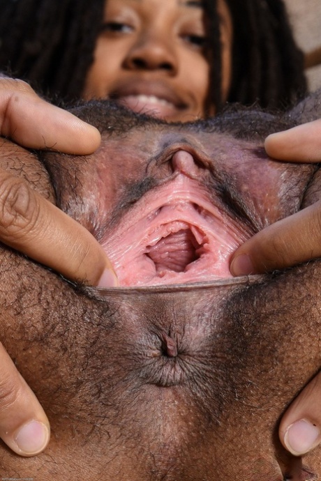 Latina Busty Orgasm nude photo