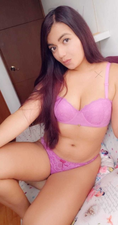 Latina Fiore sexy picture