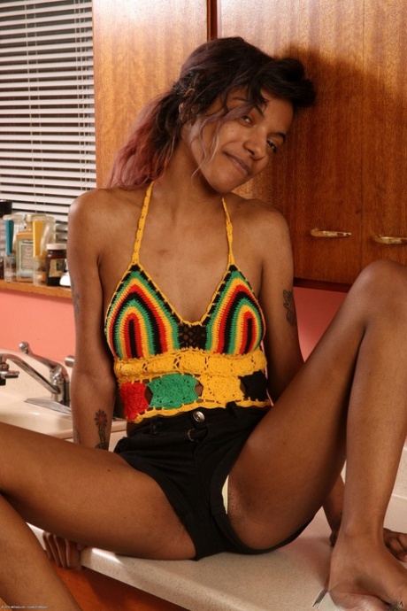 Brazzilian Passionate Lesbian nudes gallery