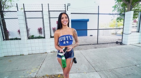 Camila Cortez model xxx img