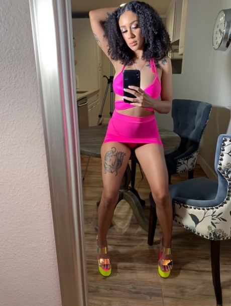 Latina Sissy Twink free naked pics